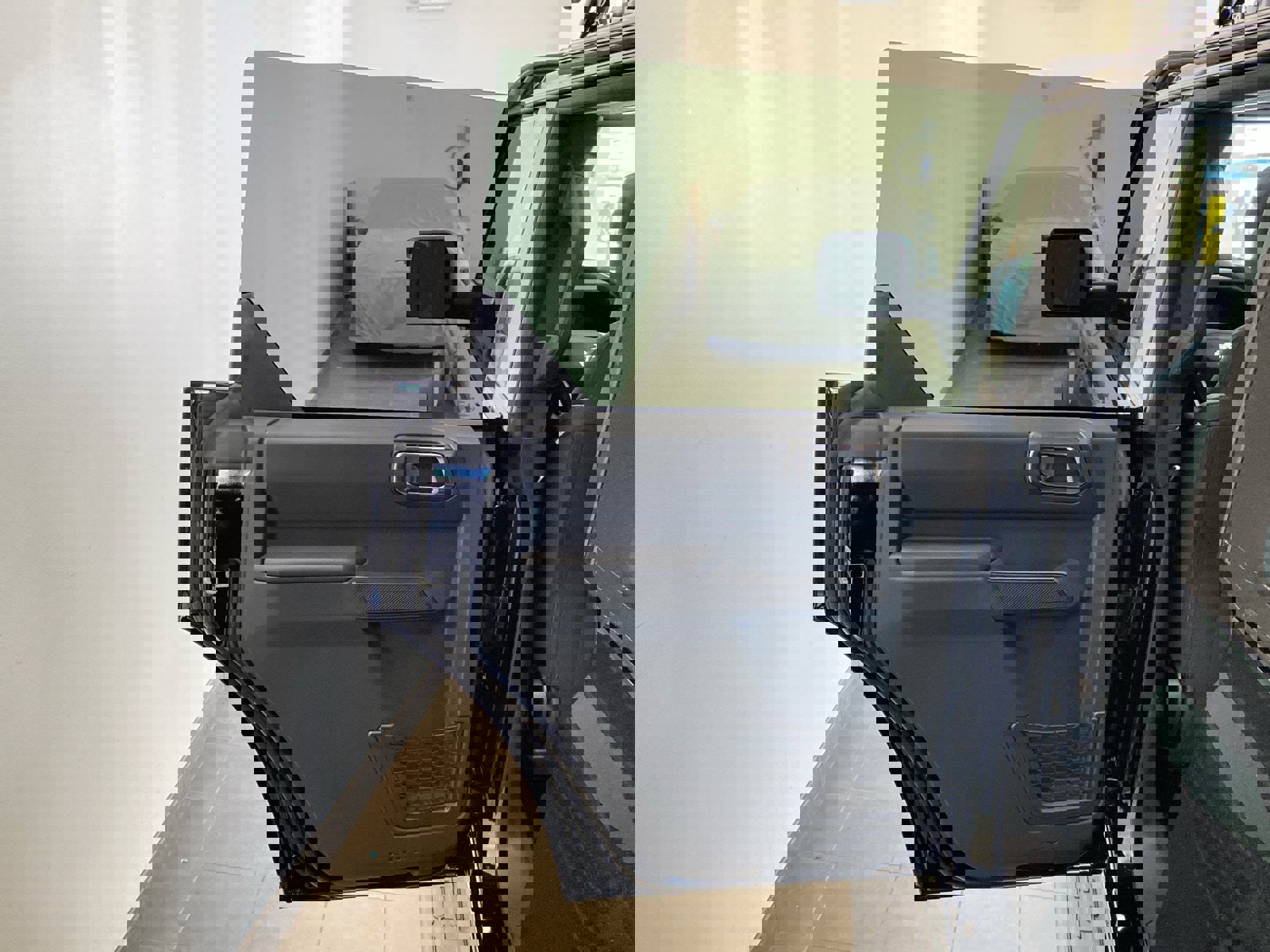 New 2025 Ford Bronco Big Bend image 9