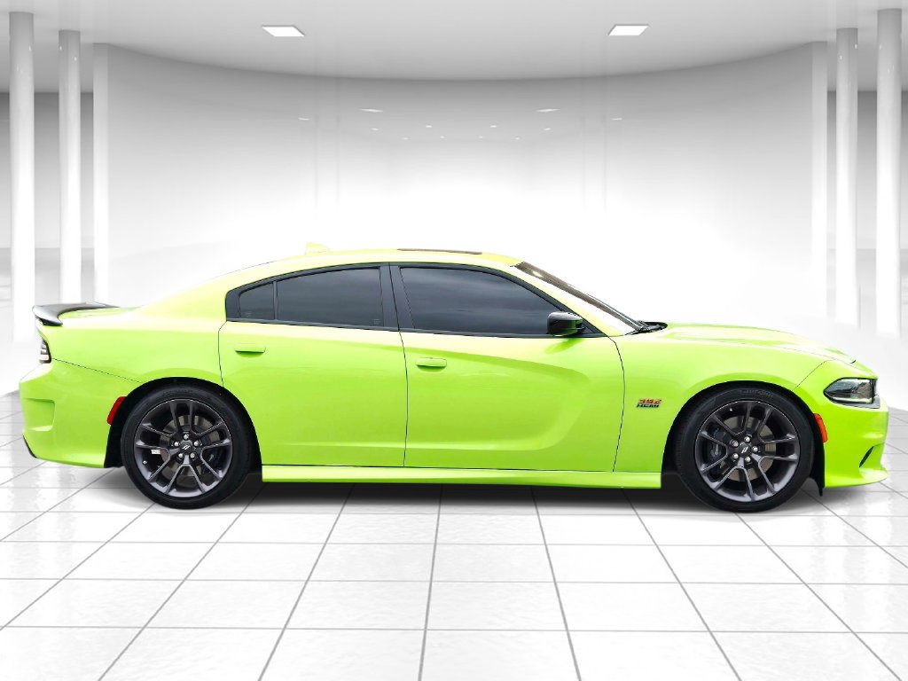 Used 2023 Dodge Charger Scat Pack w/ Plus Group RWD image 2