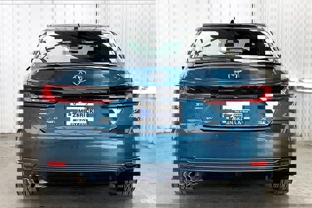 Used 2025 Toyota Camry XSE w/ Premium Plus Package image 4