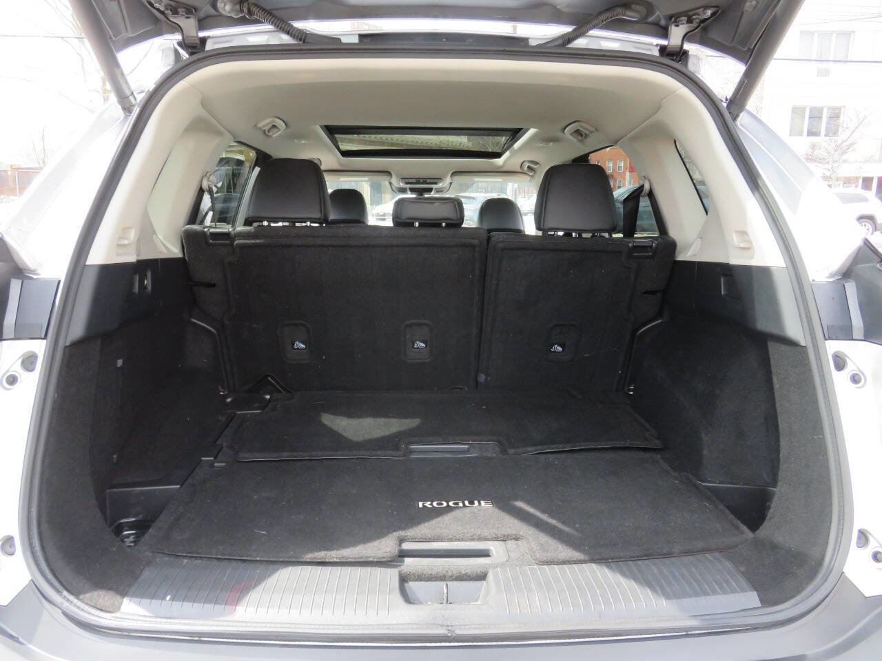 Used 2021 Nissan Rogue SL image 25