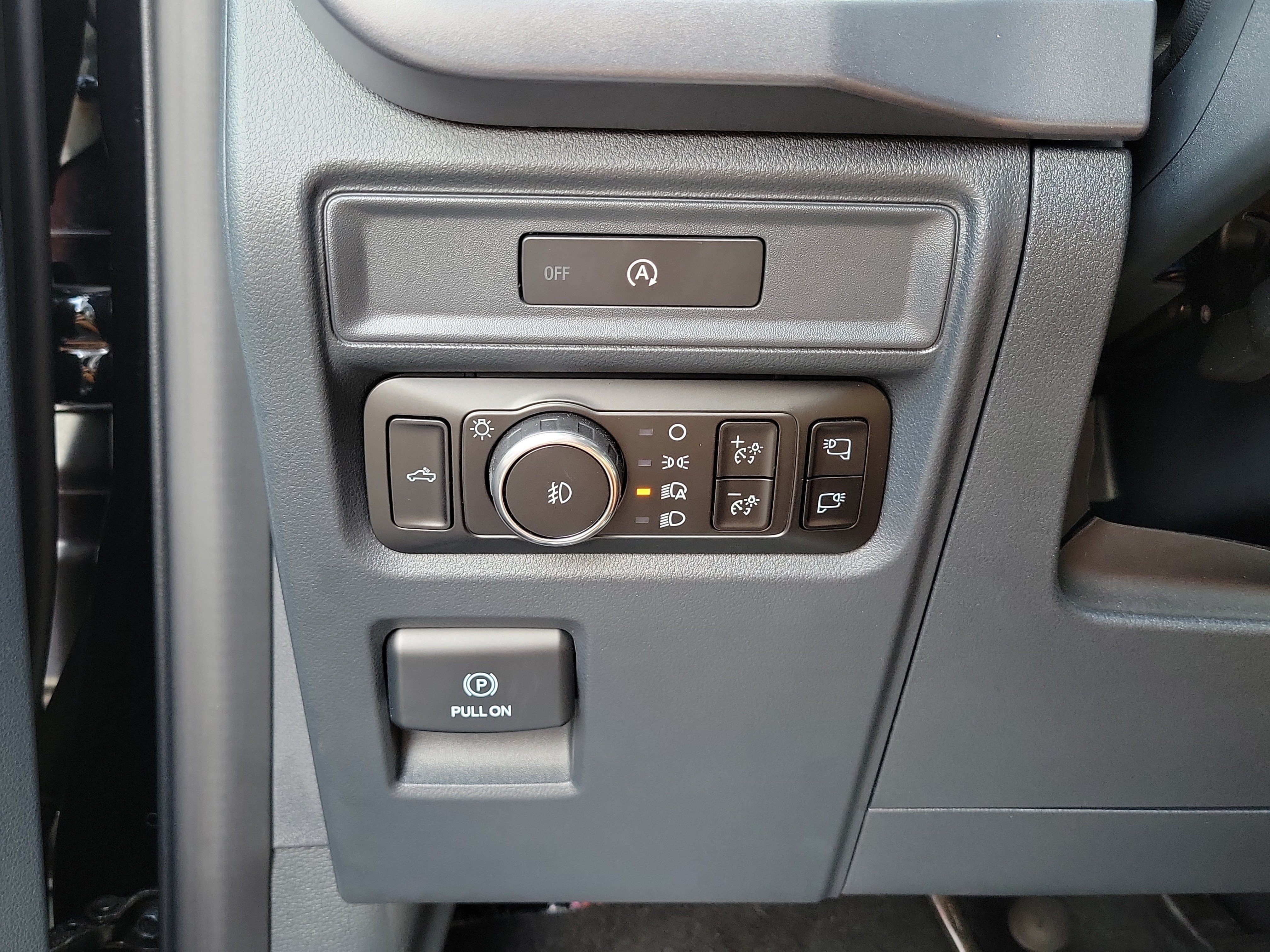 Used 2025 Ford F150 XLT w/ Equipment Group 302A MID RWD image 27