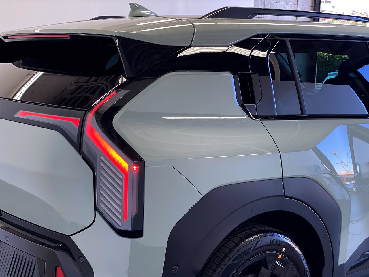 New 2027 Kia EV3 Land FWD image 10