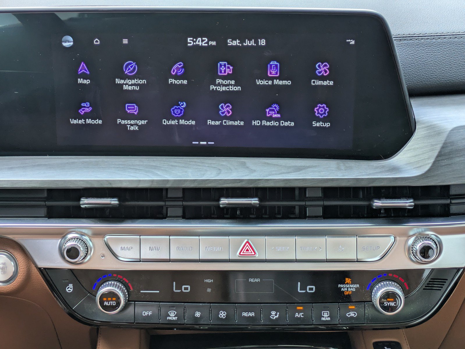 Certified 2025 Kia Telluride SX X-Line AWD/4WD image 16