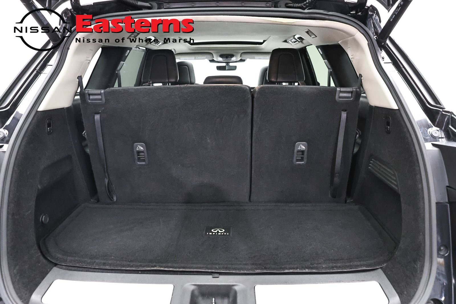 Used 2023 INFINITI QX60 Luxe w/ Cargo Package AWD/4WD image 9