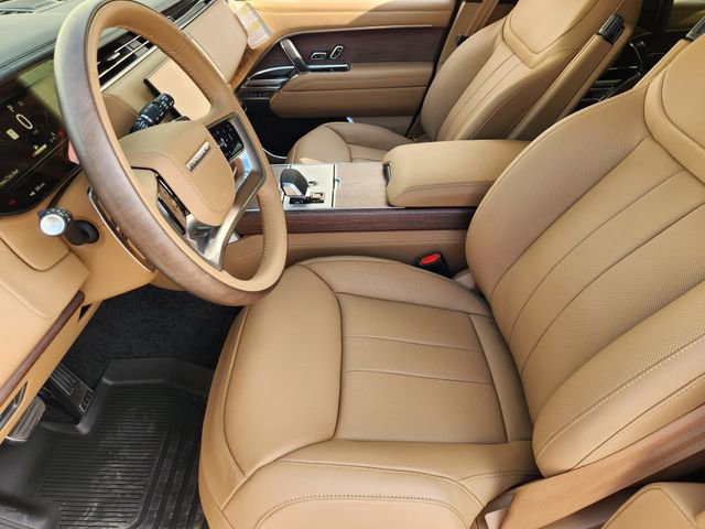 New 2026 Land Rover Range Rover Long Wheelbase Autobiography image 9
