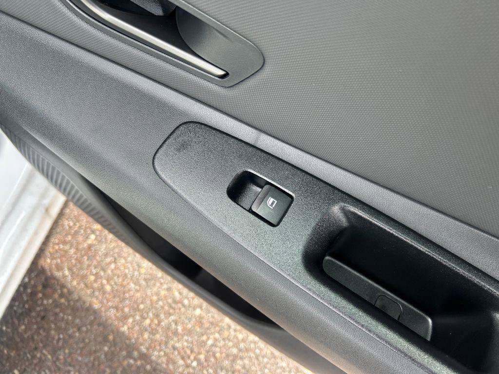 New 2026 Hyundai Elantra SEL Sport Premium image 28