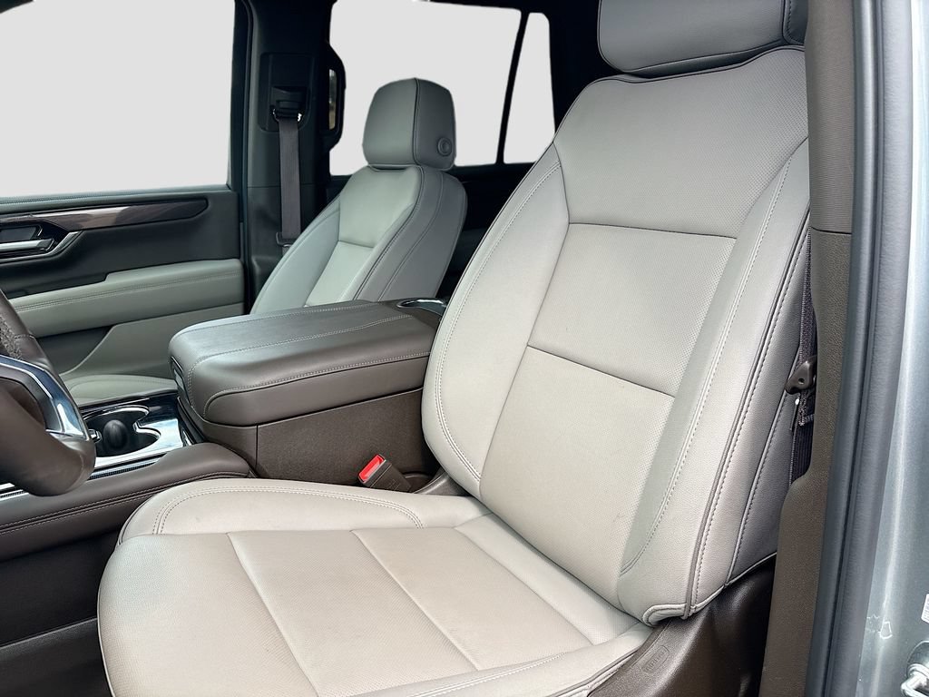 Used 2025 GMC Yukon Elevation AWD/4WD image 22