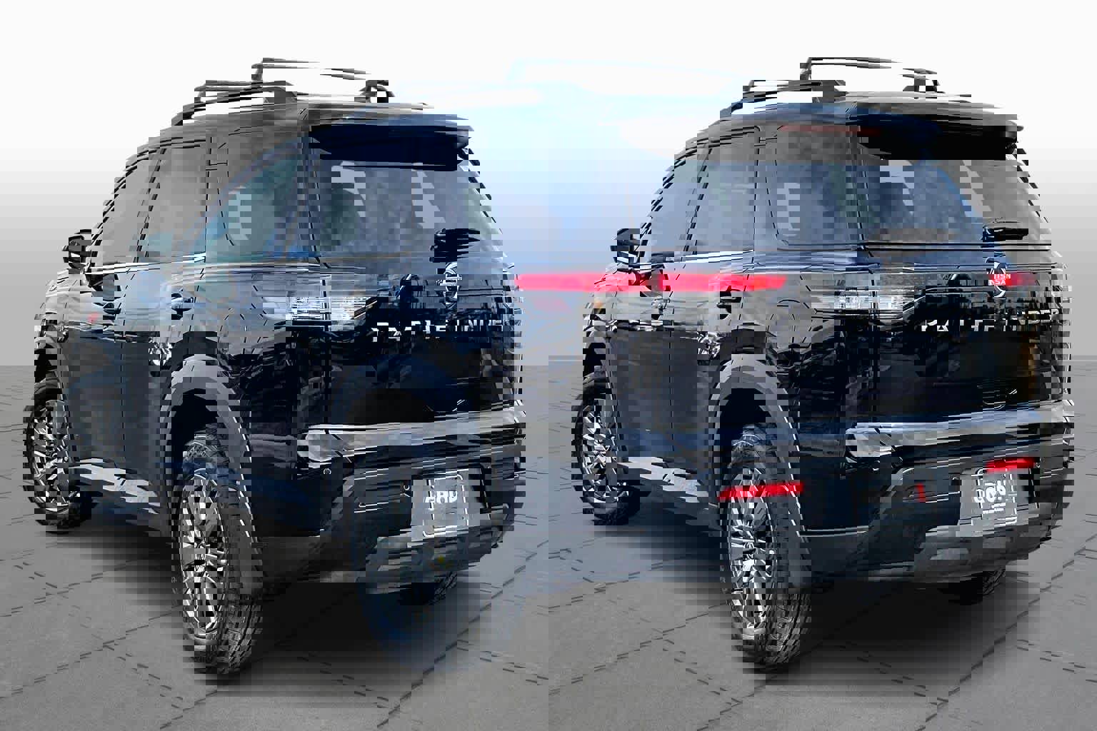 New 2026 Nissan Pathfinder SV image 12