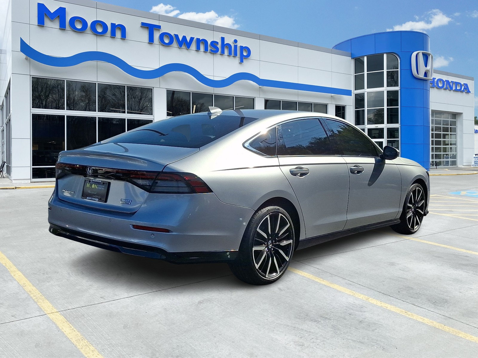Used 2024 Honda Accord Touring image 6