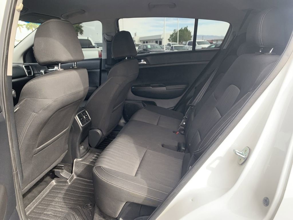 Used 2020 Kia Sportage LX image 23