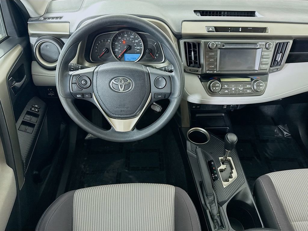 Used 2014 Toyota RAV4 XLE AWD/4WD image 3