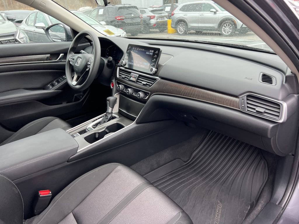 Used 2020 Honda Accord EX image 28