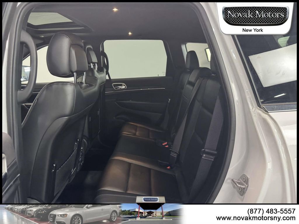 Used 2022 Jeep Grand Cherokee Limited image 12