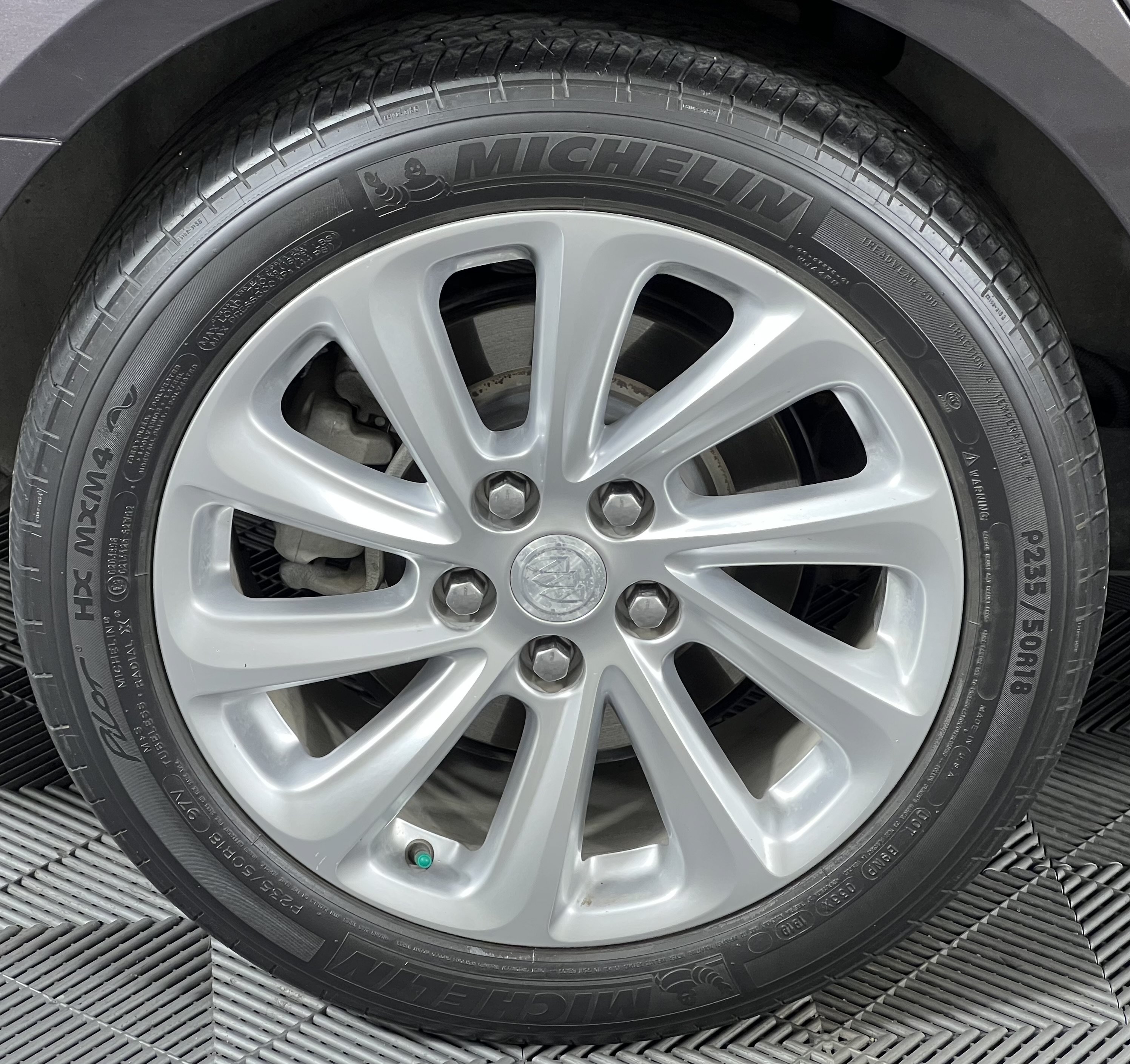 Used 2015 Buick LaCrosse Leather FWD image 15