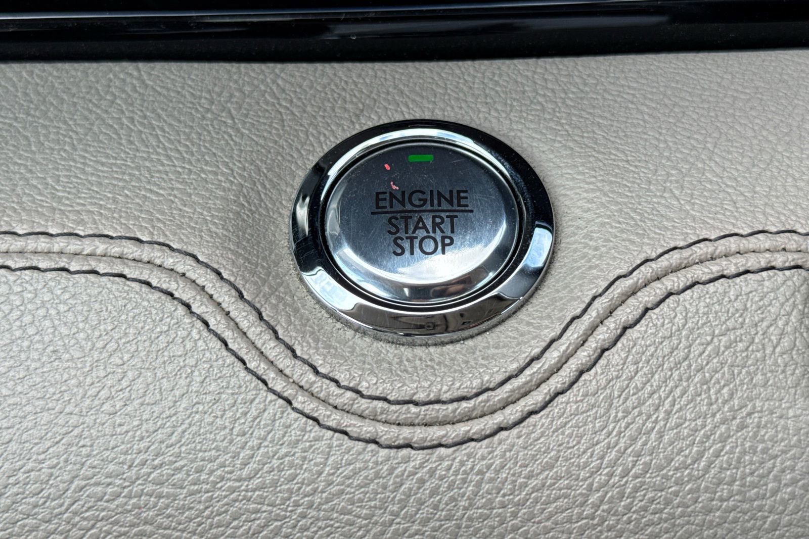 Used 2024 Lincoln Navigator Reserve AWD/4WD image 32