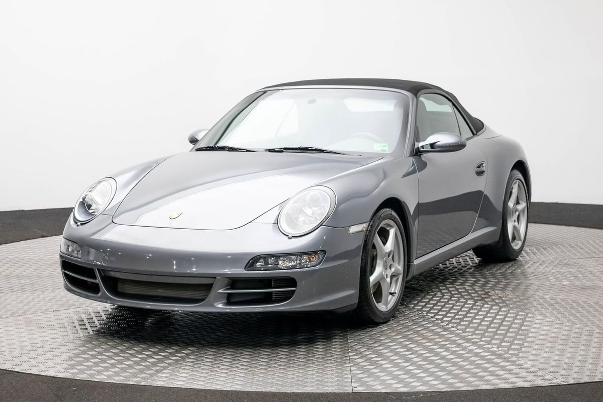 Used 2006 Porsche 911 Carrera image 2