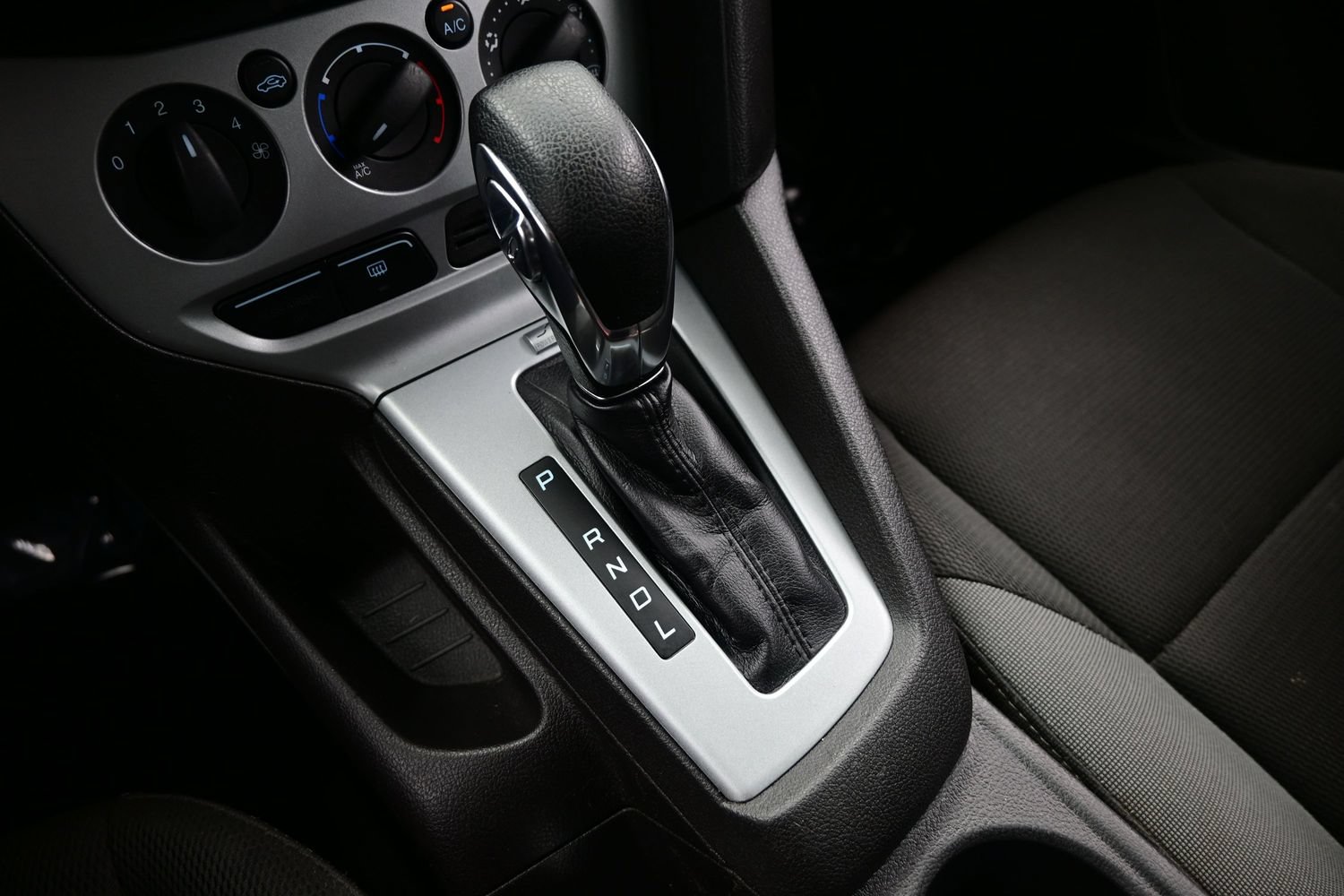 Used 2012 Ford Focus SE FWD image 20