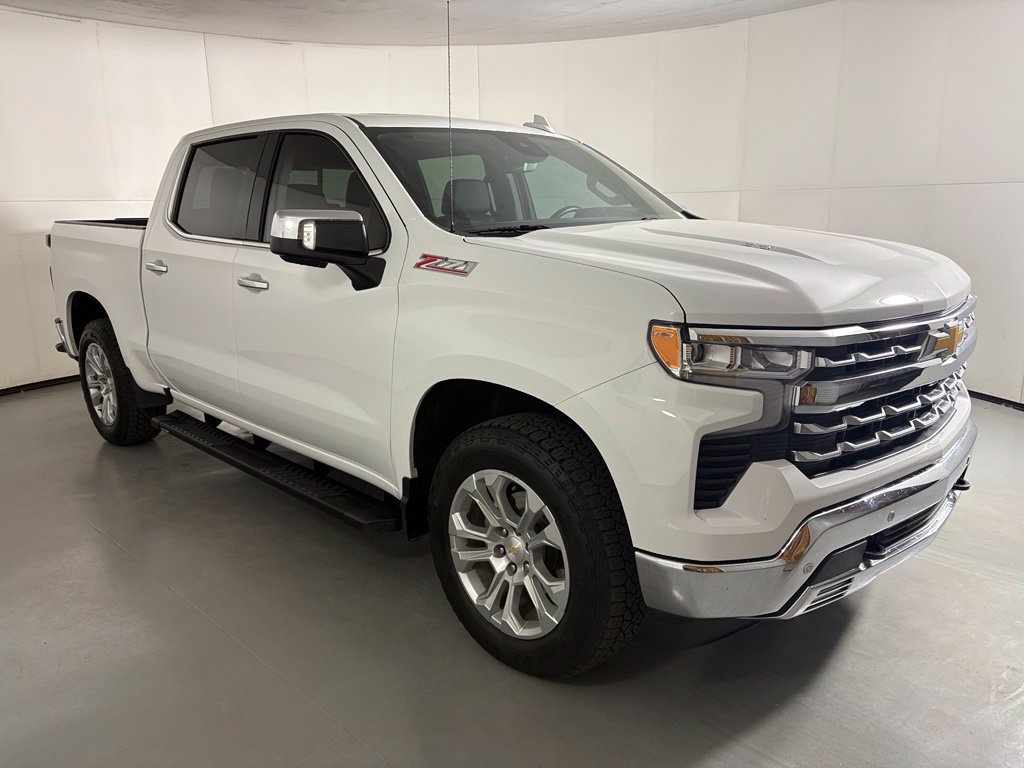 Certified 2025 Chevrolet Silverado 1500 LTZ w/ LTZ Premium Package AWD/4WD image 2