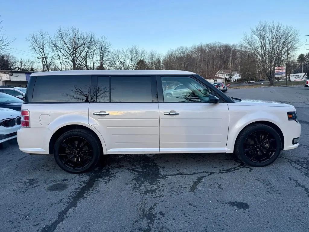 Used 2019 Ford Flex SEL w/ Equipment Group 202A AWD/4WD image 9