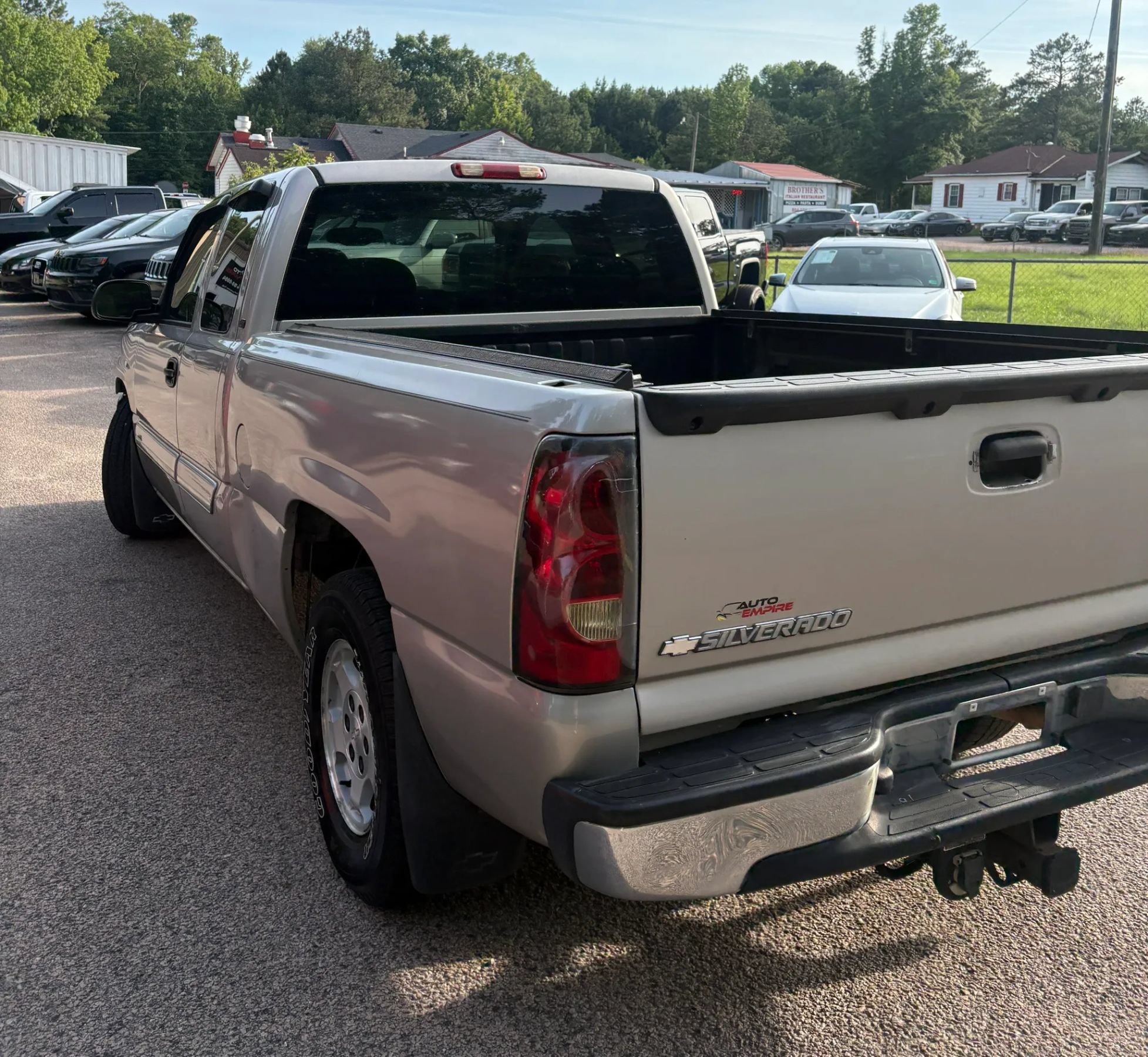 Used 2004 Chevrolet Silverado 1500 LT w/ Light Duty Power Package RWD image 3