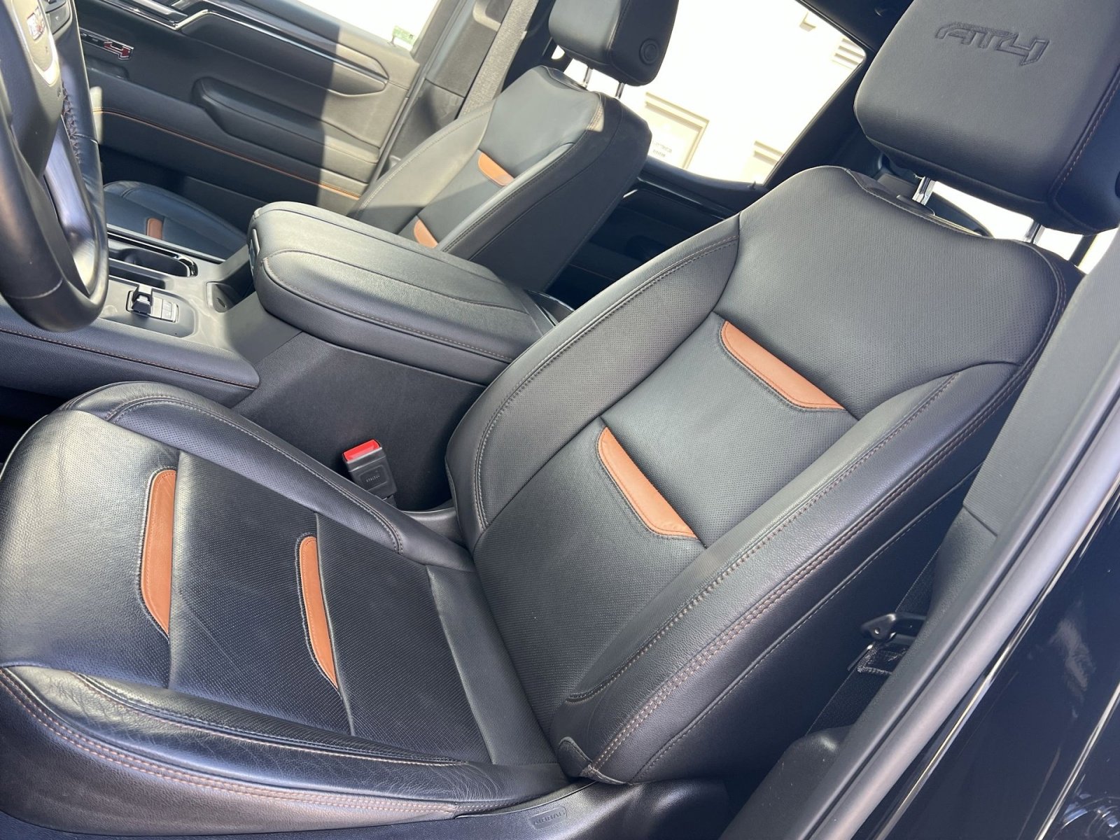 Used 2024 GMC Sierra 1500 AT4 w/ Technology Package image 15