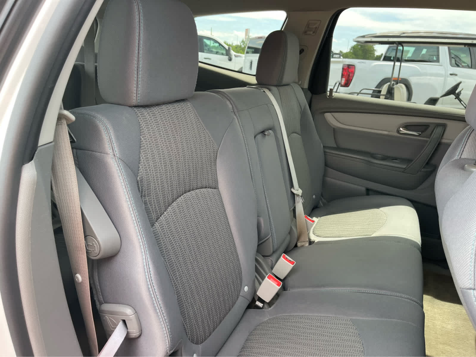 Used 2014 Chevrolet Traverse LS FWD image 24