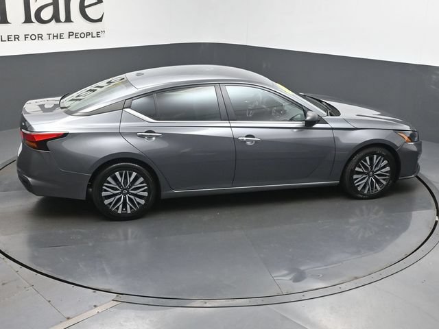 Used 2024 Nissan Altima 2.5 SV FWD image 53