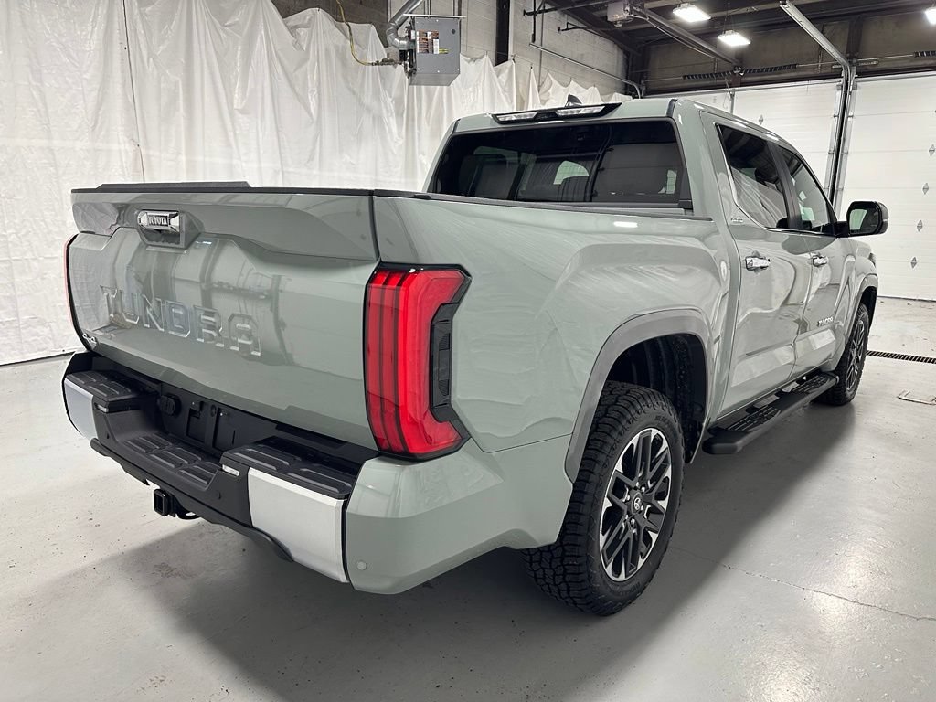 Used 2025 Toyota Tundra Limited AWD/4WD image 7