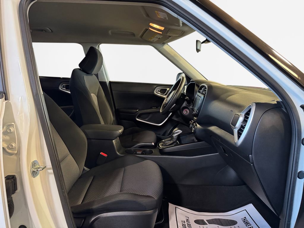 Certified 2021 Kia Soul LX FWD image 26