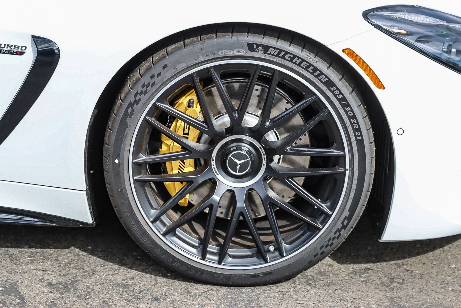 New 2025 Mercedes-Benz AMG GT 63 image 9