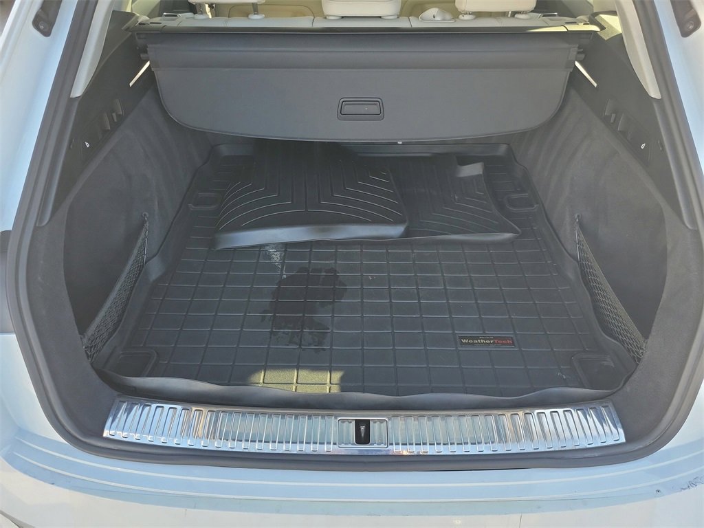 Used 2021 Audi e-tron Premium Plus w/ Premium Plus Package image 9