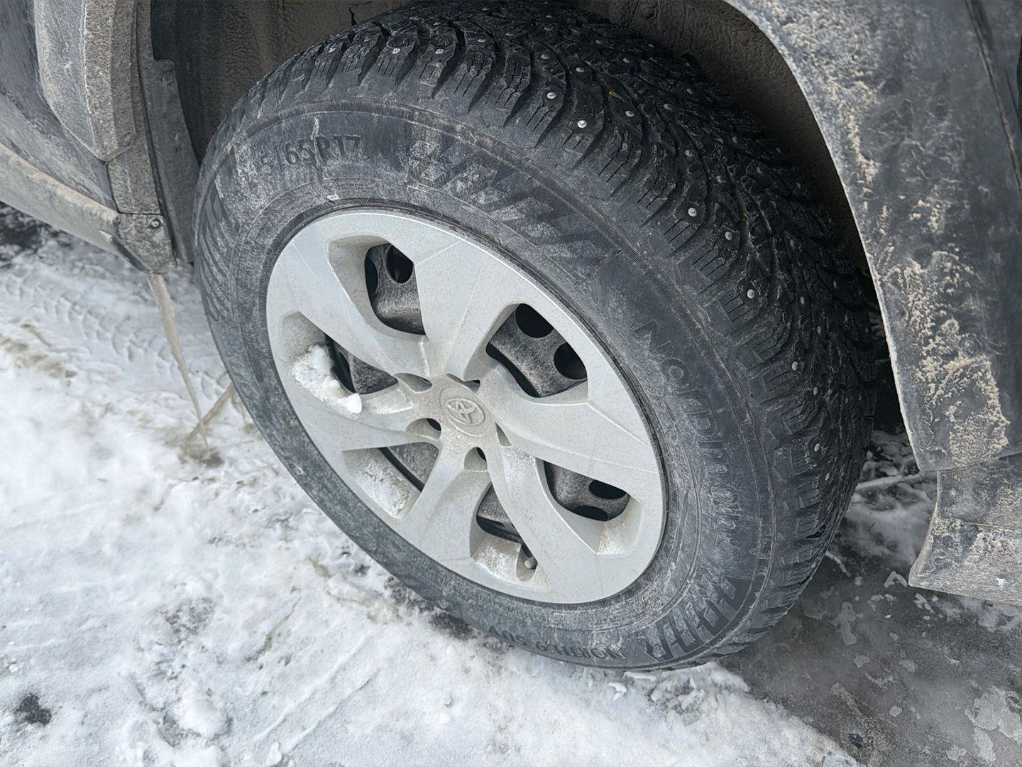 Used 2023 Toyota RAV4 LE image 8