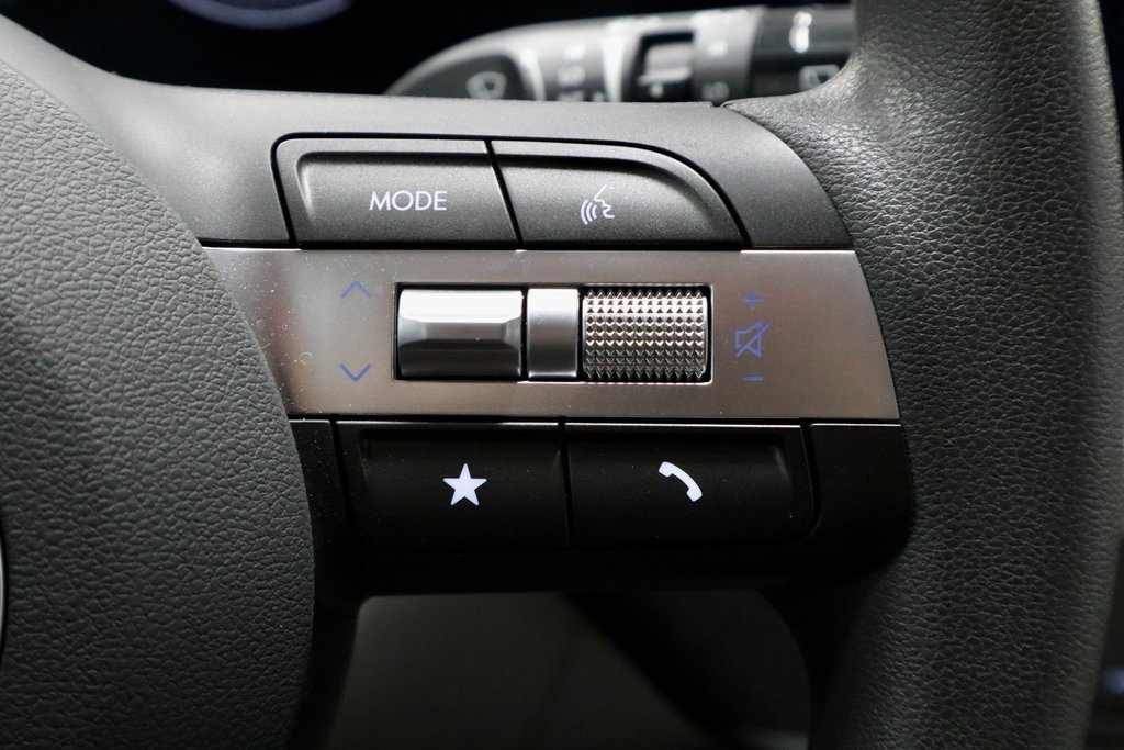 Certified 2024 Hyundai Kona SE image 29