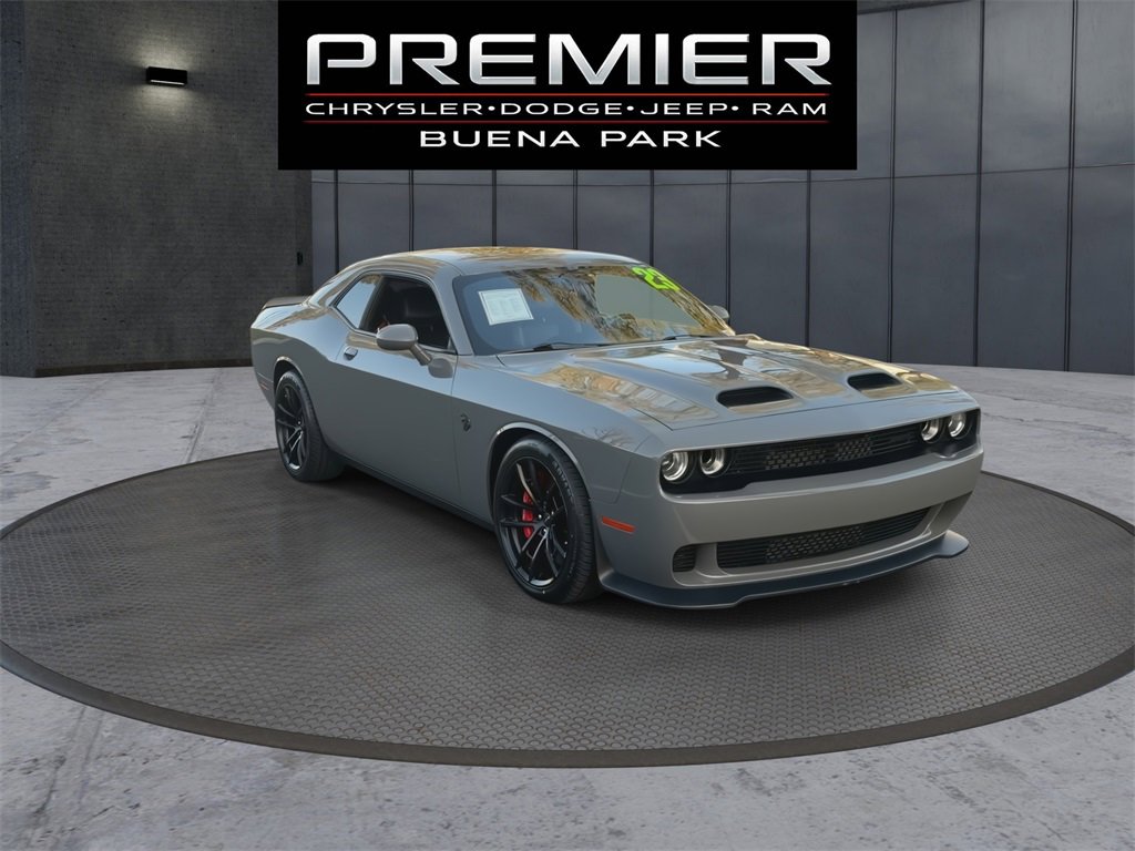 Used 2023 Dodge Challenger SRT Hellcat image 2