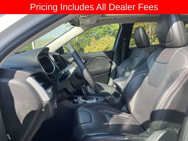 Used 2017 Jeep Cherokee Trailhawk AWD/4WD image 22