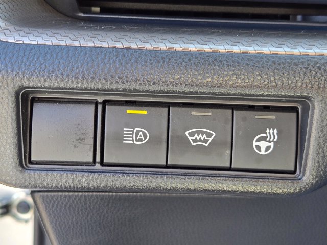 Used 2023 Toyota Prius XLE FWD image 24