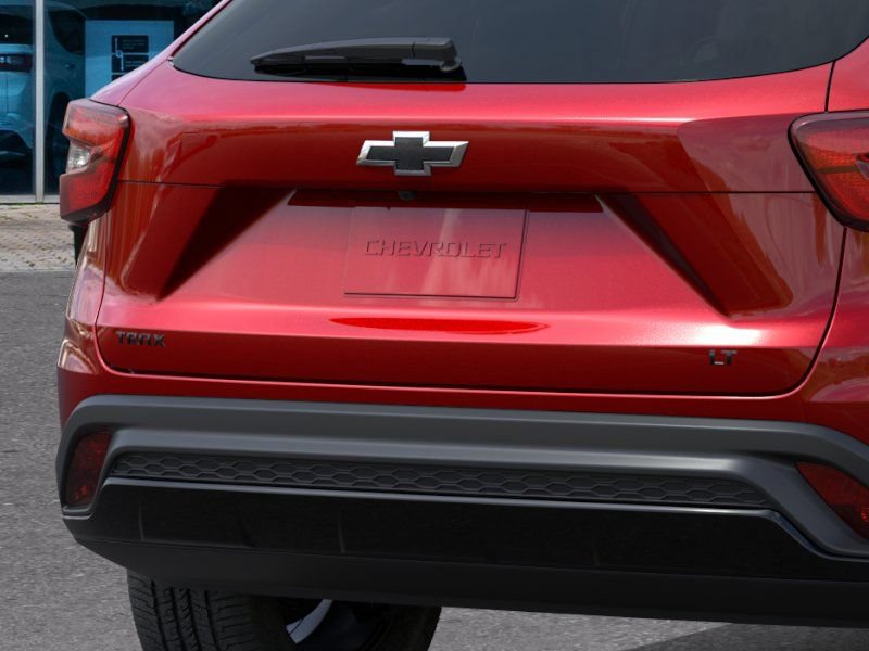 New 2026 Chevrolet Trax LT w/ Midnight Edition FWD image 14