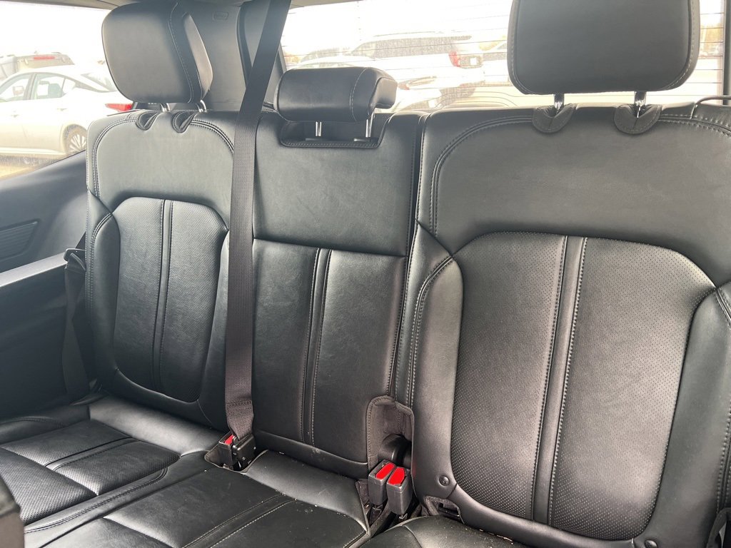 Used 2024 Jeep Wagoneer Series II w/ Flexible Seating Group image 9