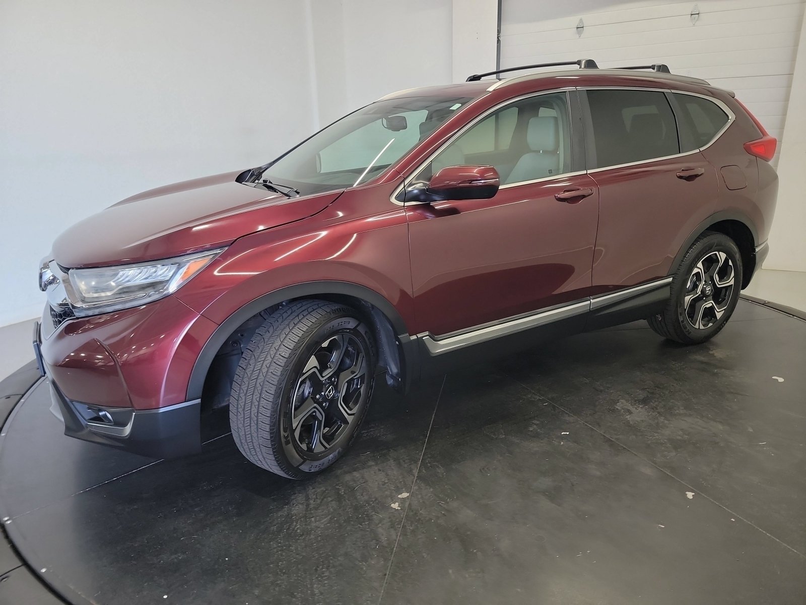 Used 2017 Honda CR-V Touring image 3