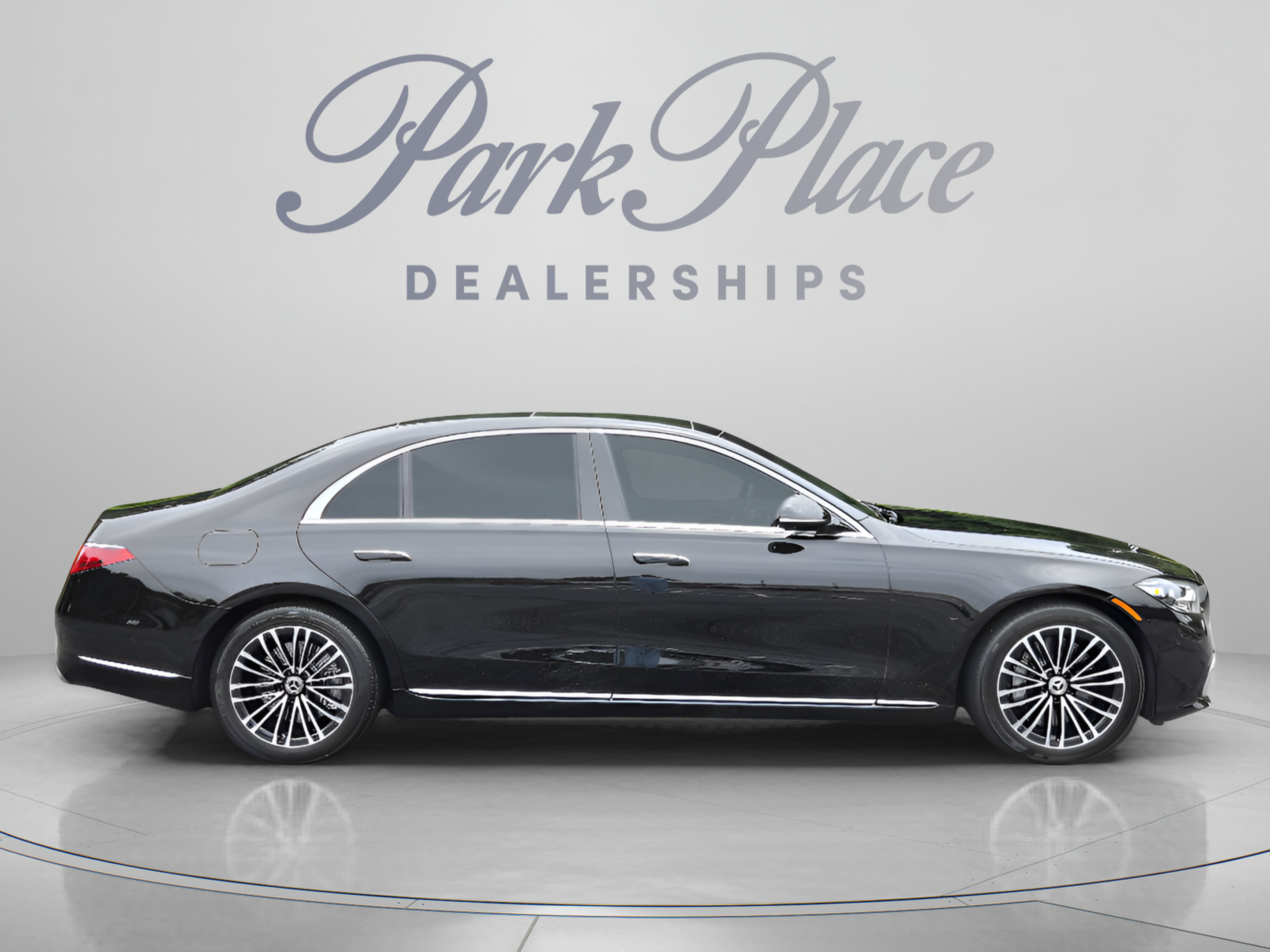 Used 2024 Mercedes-Benz S 580 4MATIC Sedan image 7