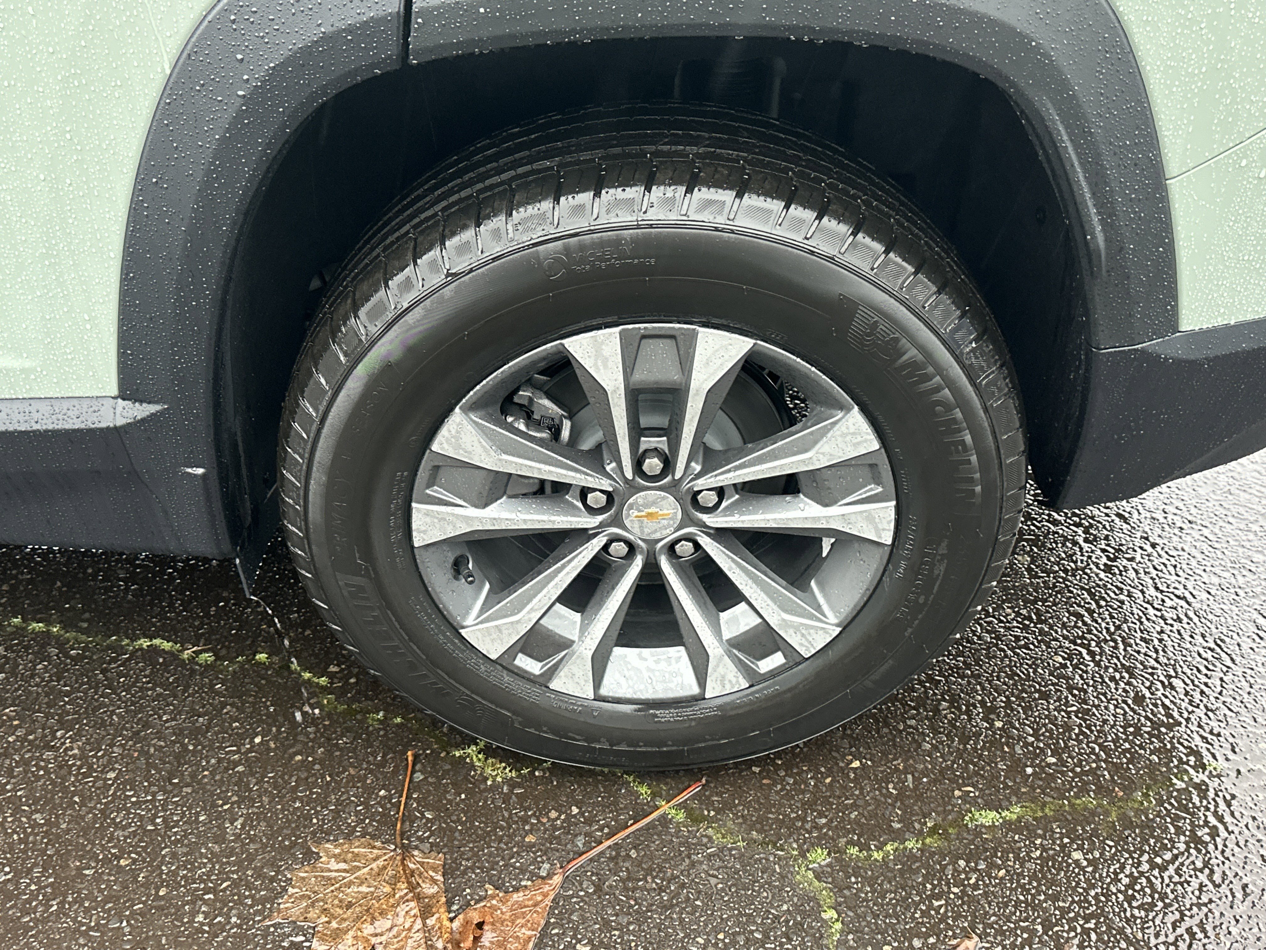 New 2026 Chevrolet Equinox LT w/ LPO, Floor Liner Package image 25