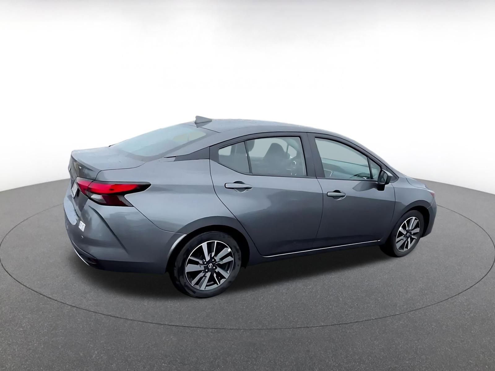 Used 2025 Nissan Versa SV image 14