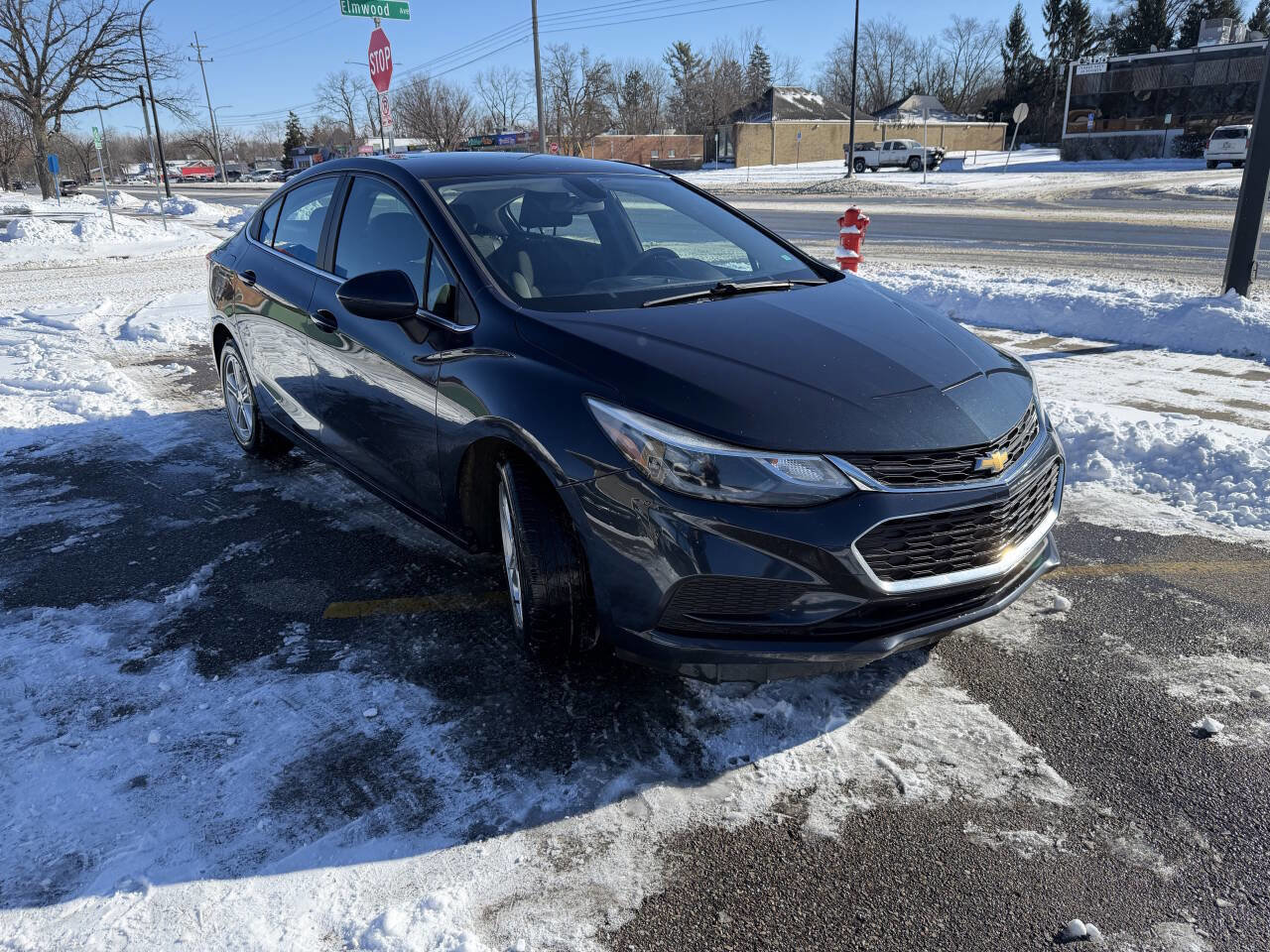 Used 2016 Chevrolet Cruze LT image 7