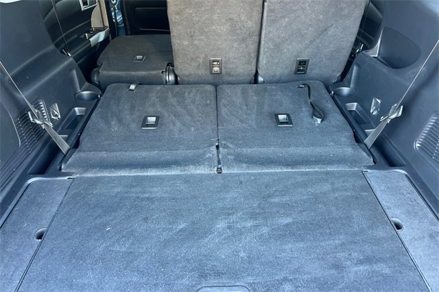 Used 2022 Ford Explorer XLT w/ Equipment Group 202A image 18