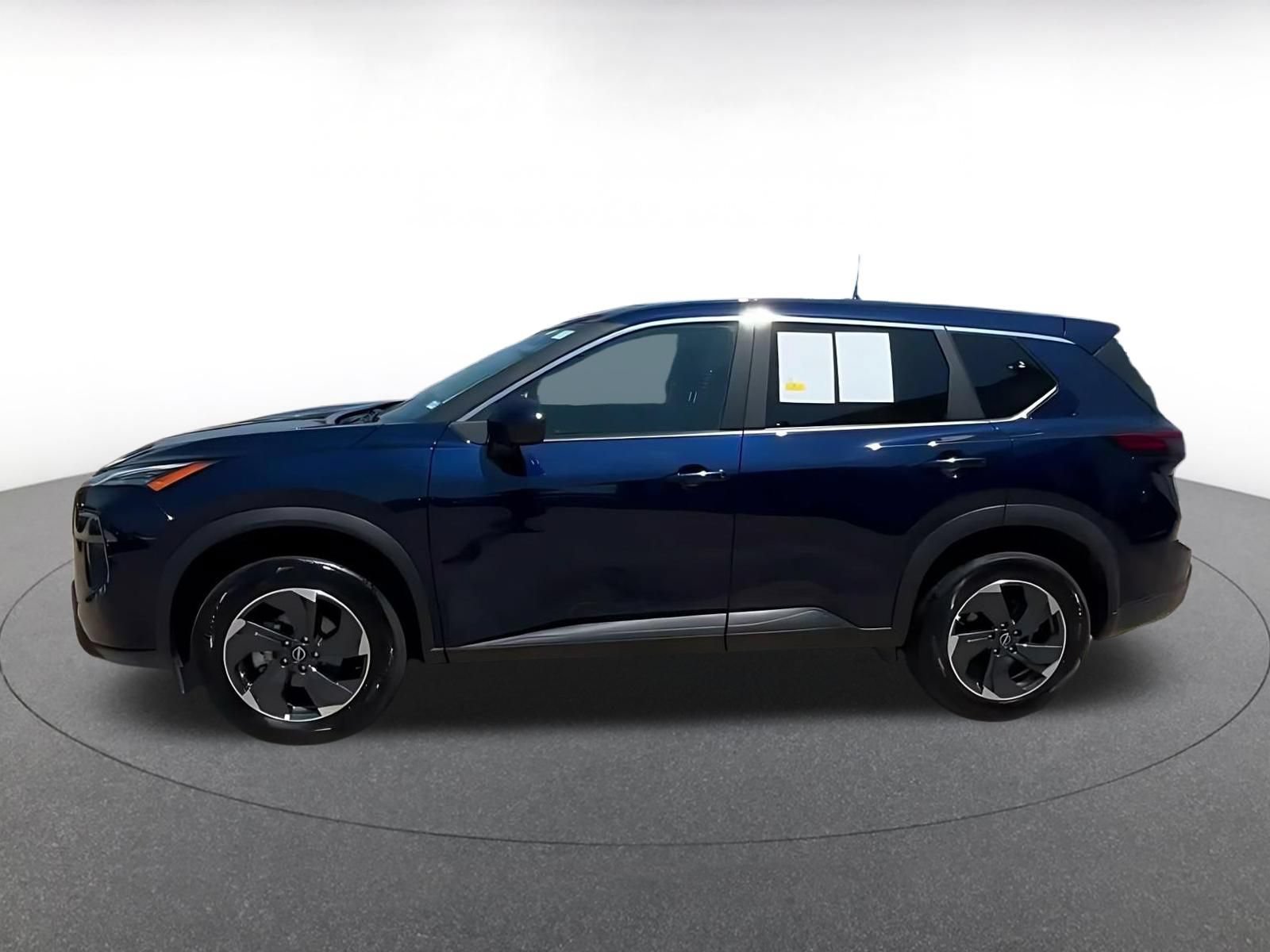 Used 2026 Nissan Rogue SV AWD/4WD image 8