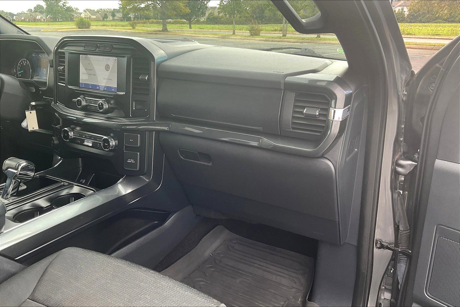 Used 2022 Ford F150 XLT w/ Equipment Group 301A Mid image 18