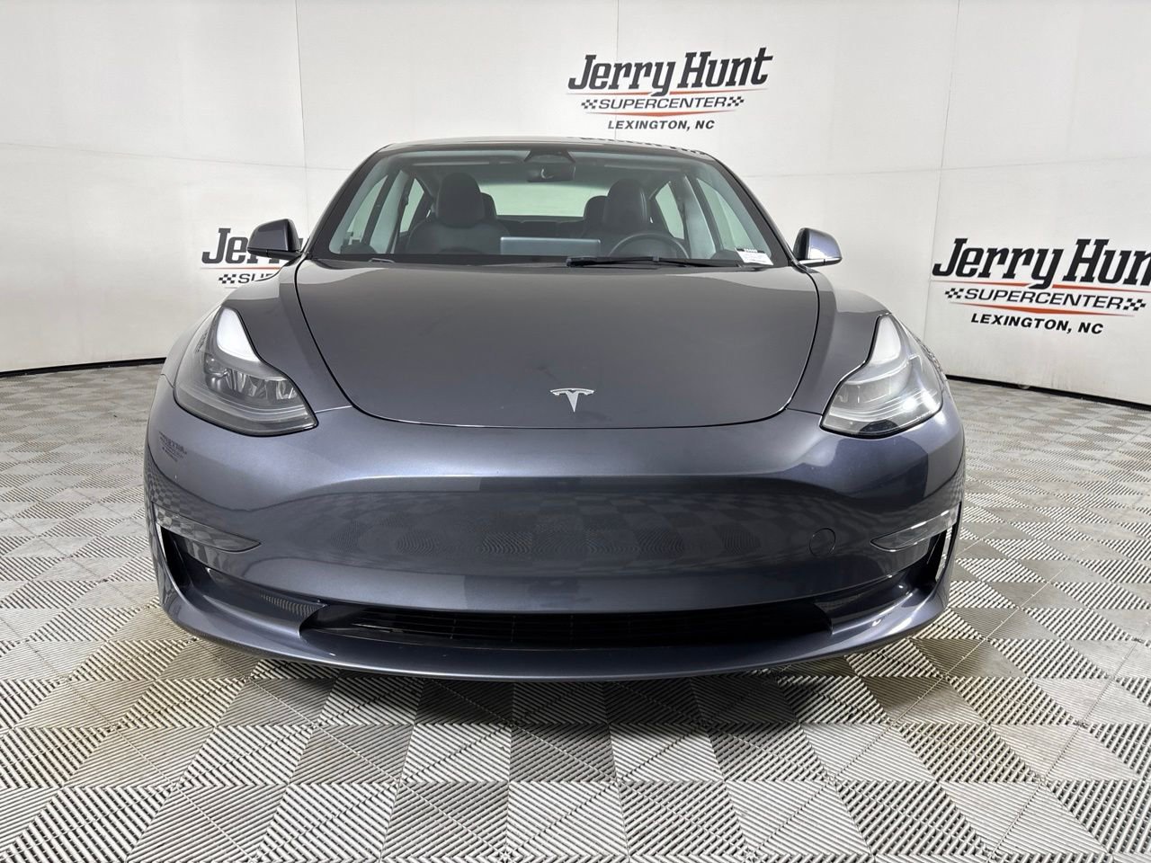 Used 2023 Tesla Model 3 Standard Range RWD image 2
