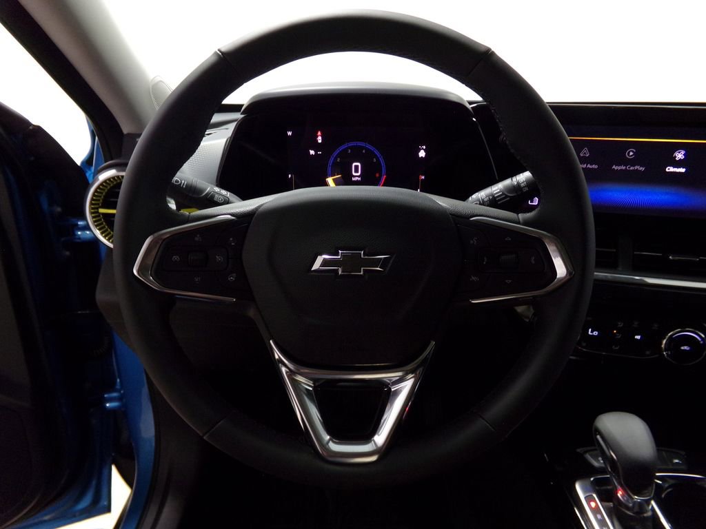 New 2025 Chevrolet Trax ACTIV w/ Sunroof Package image 23