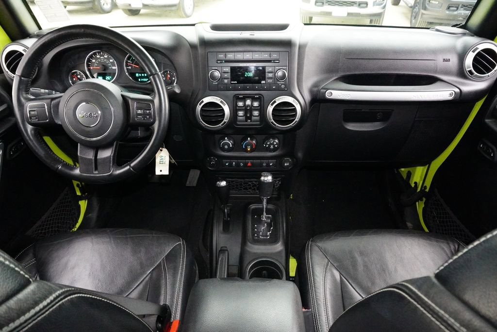 Used 2016 Jeep Wrangler Unlimited Rubicon AWD/4WD image 21