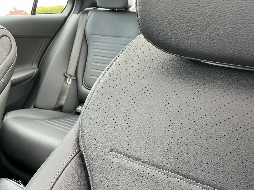 New 2026 Mercedes-Benz C 300 4MATIC Sedan image 13